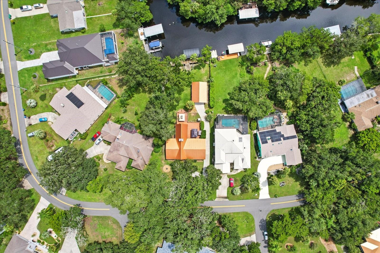Listing photo id 12 for 11870 Riverhaven Drive