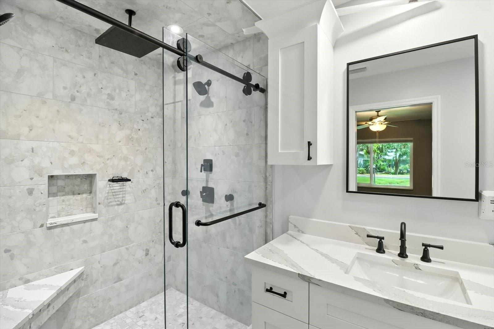 Listing photo id 26 for 11870 Riverhaven Drive
