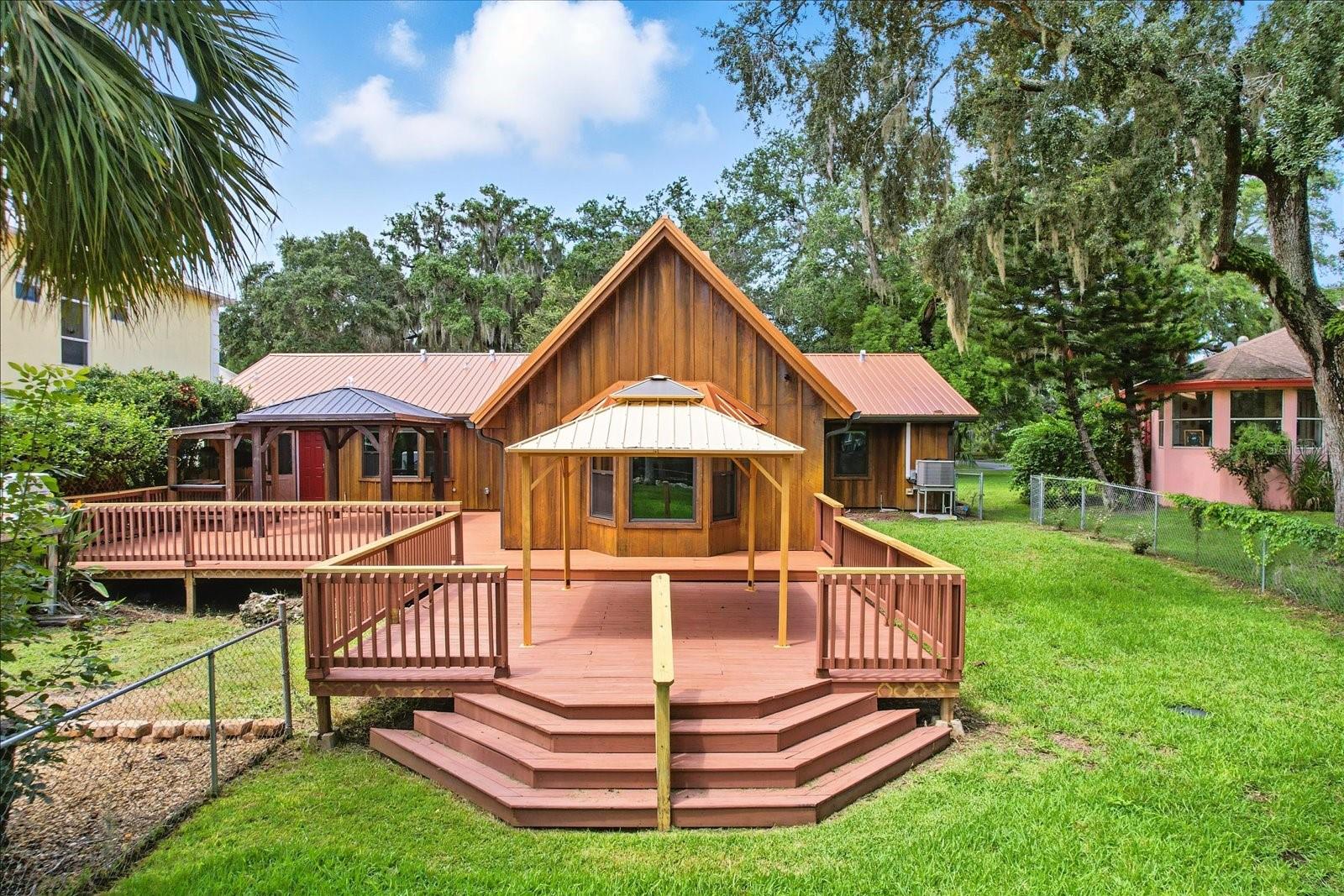 Listing photo id 42 for 11870 Riverhaven Drive
