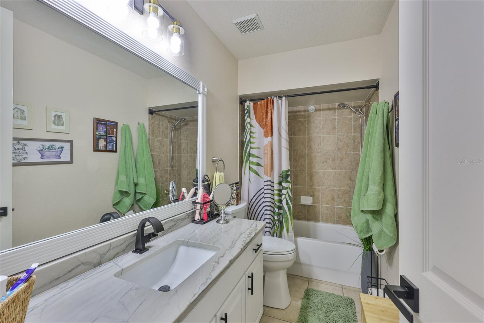 Image 18 of 50 For 3723 Gaviota Drive