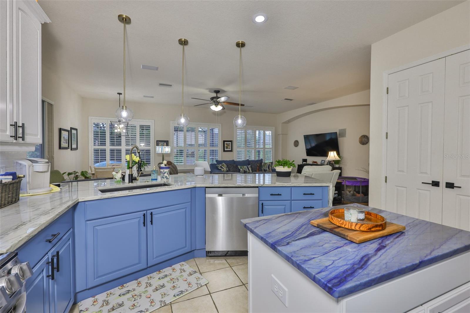 Image 28 of 50 For 3723 Gaviota Drive