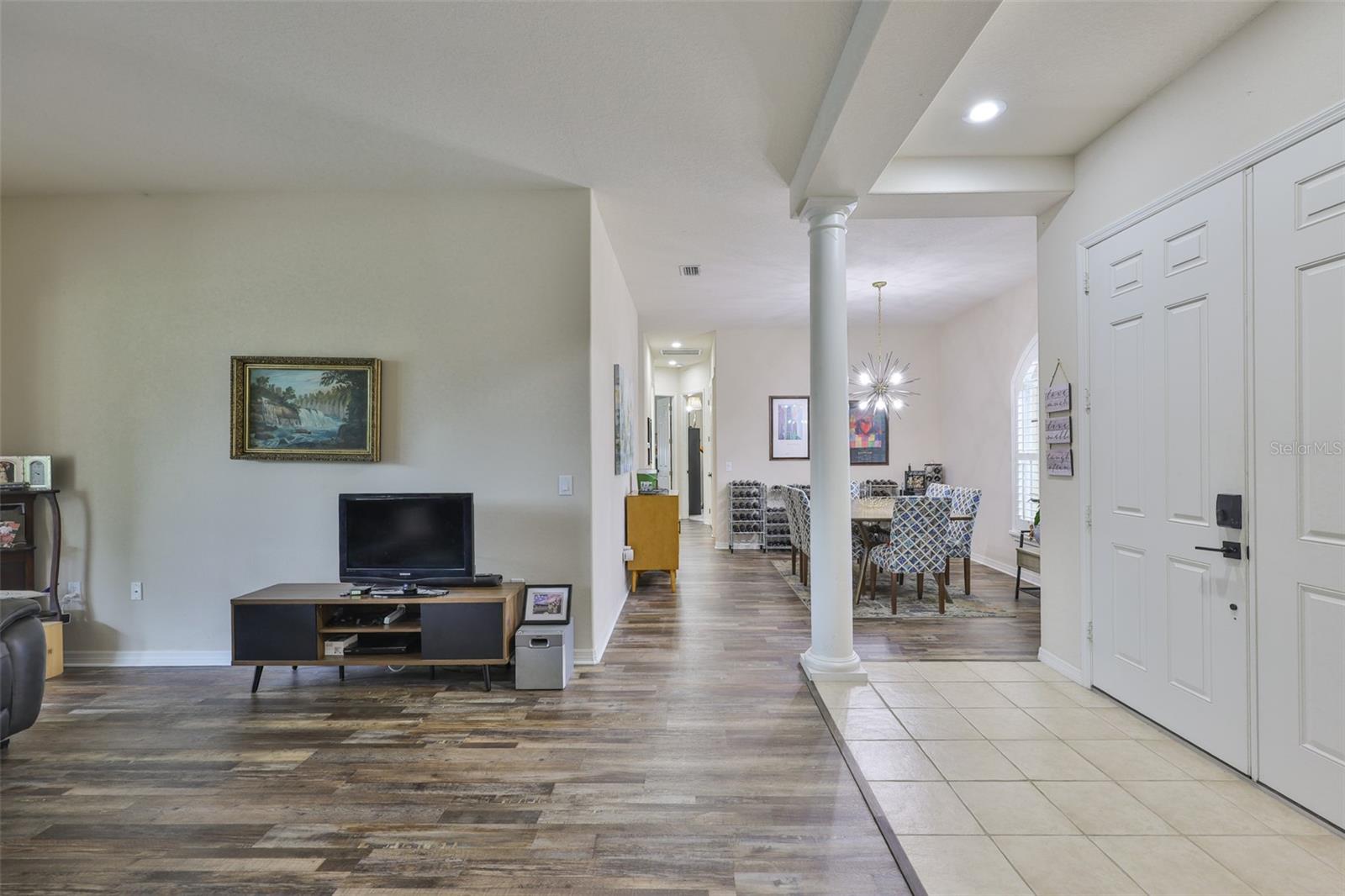 Image 34 of 50 For 3723 Gaviota Drive