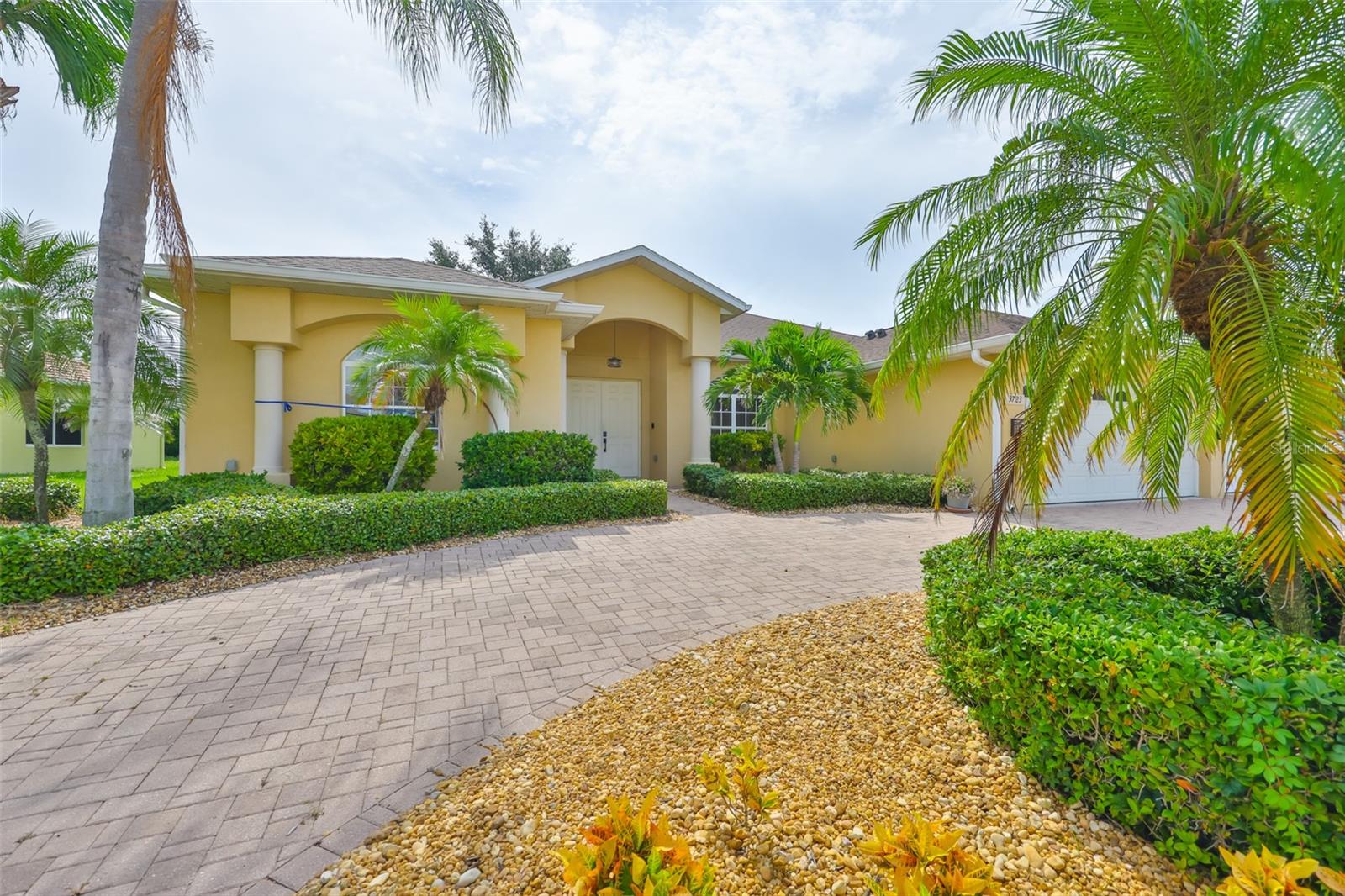 Image 41 of 50 For 3723 Gaviota Drive