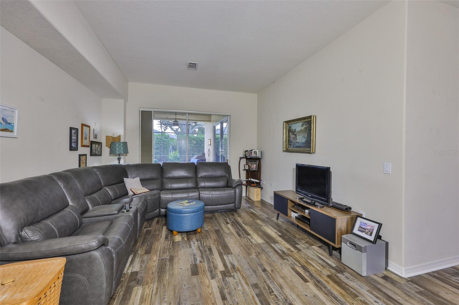 Image 5 of 50 For 3723 Gaviota Drive
