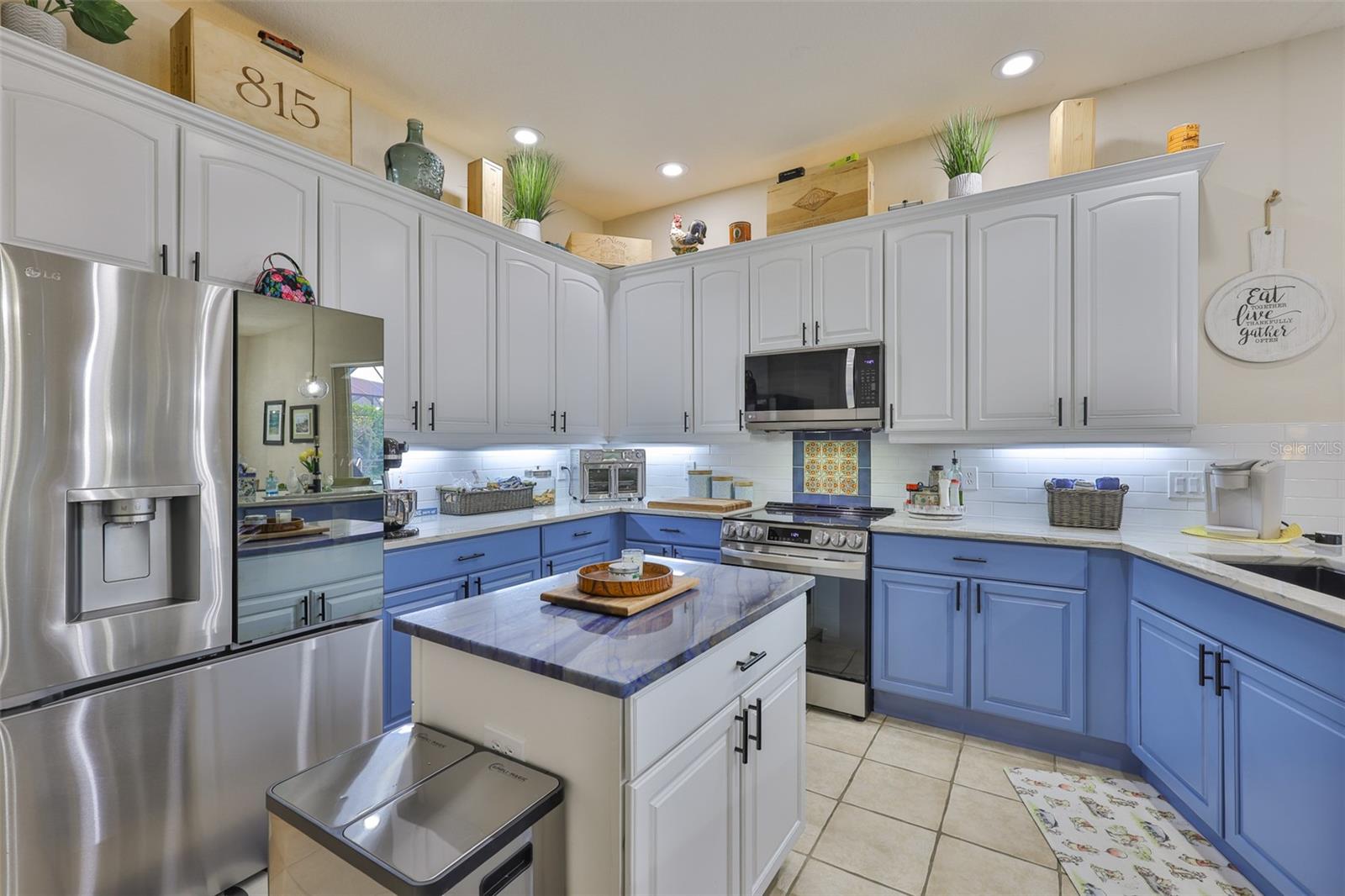 Image 7 of 50 For 3723 Gaviota Drive