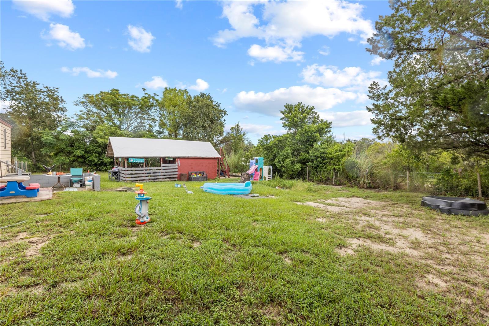 Image 26 of 41 For 8402 Weeping Willow Street