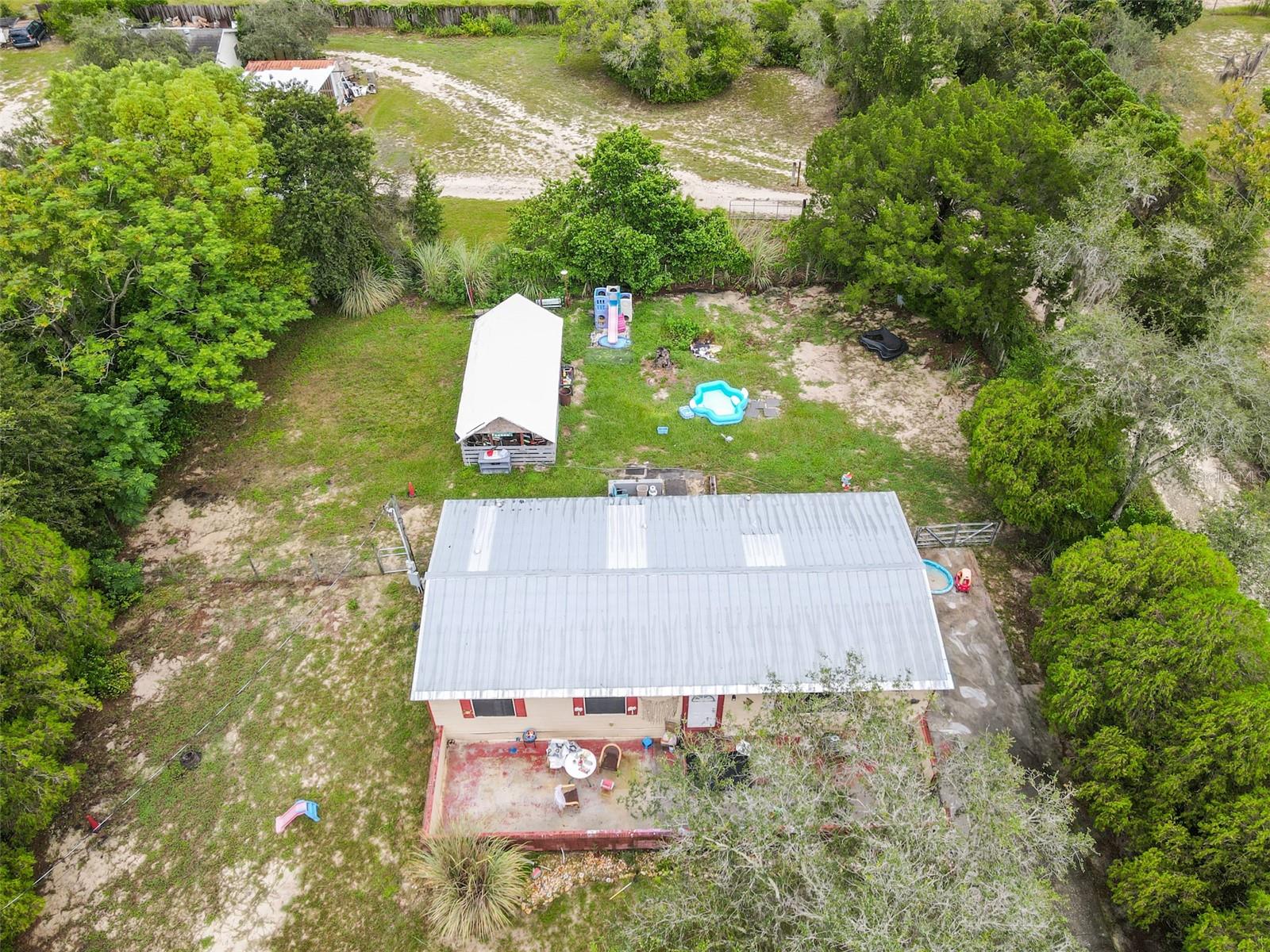 Image 32 of 41 For 8402 Weeping Willow Street