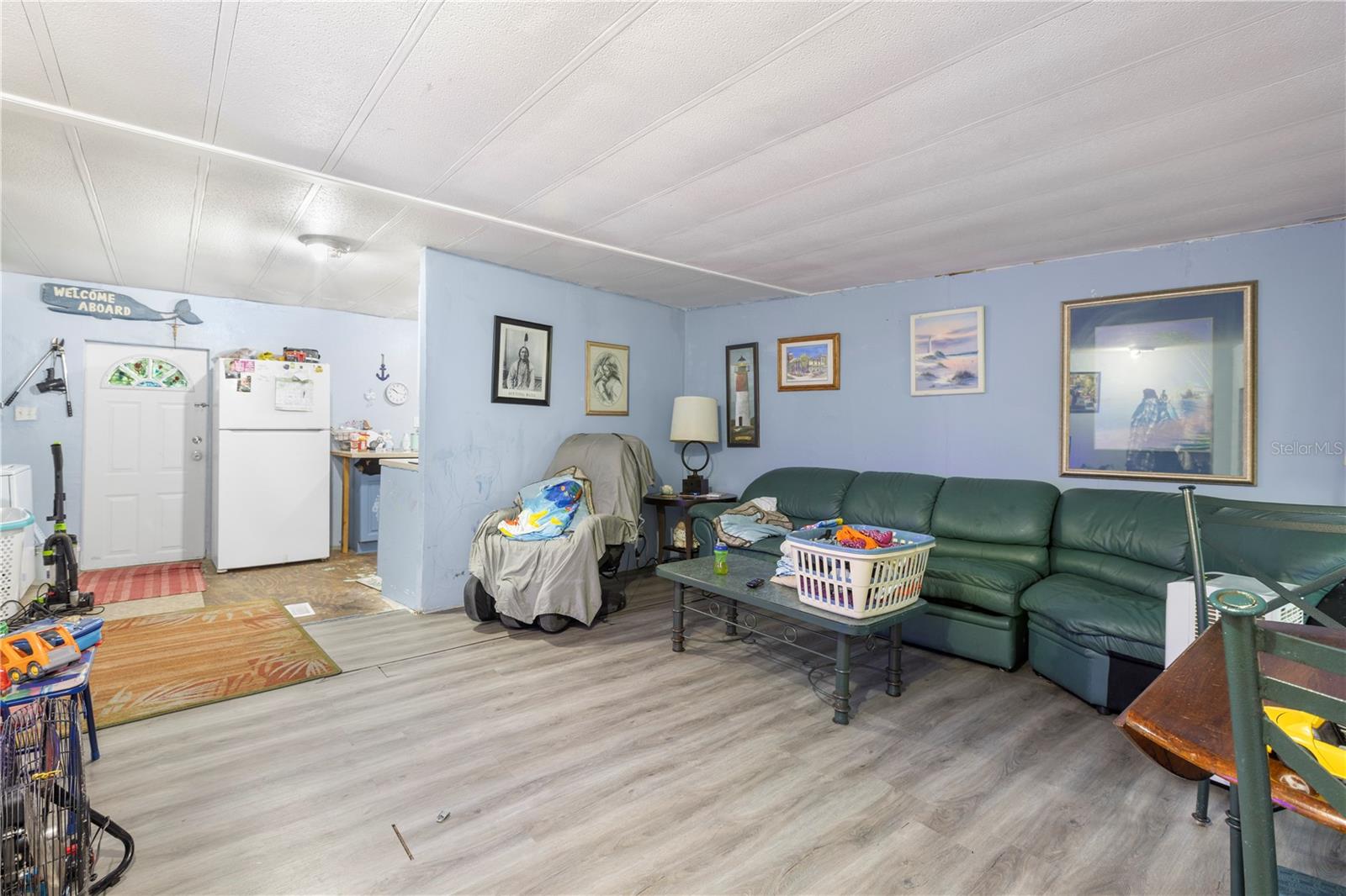 Image 4 of 41 For 8402 Weeping Willow Street