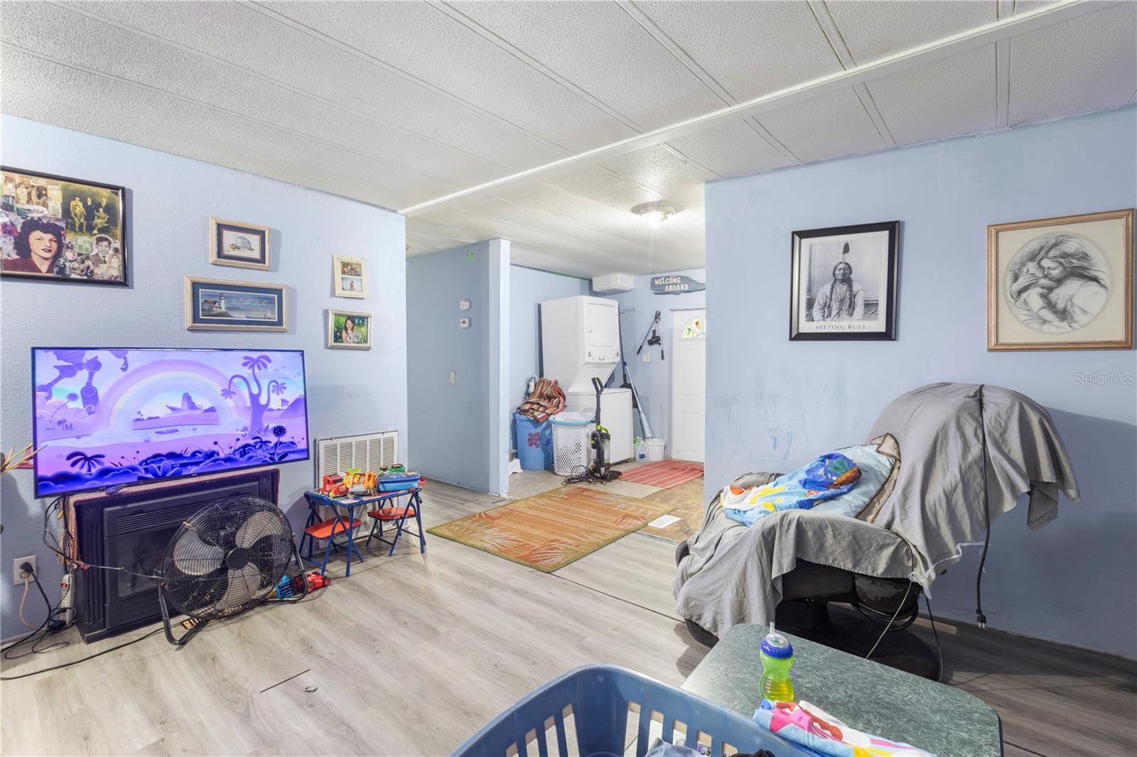 Image 6 of 41 For 8402 Weeping Willow Street