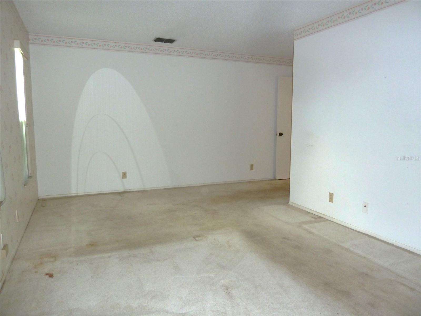 Image 10 of 15 For 1350 Glengarry Drive