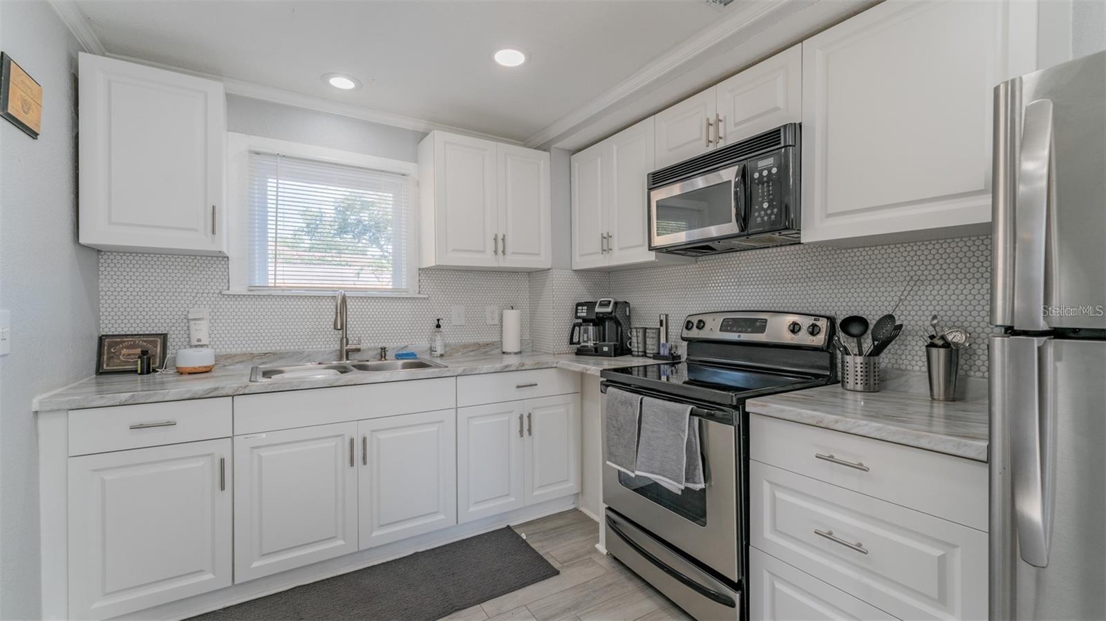 Image 16 of 35 For 1668 28th Avenue N