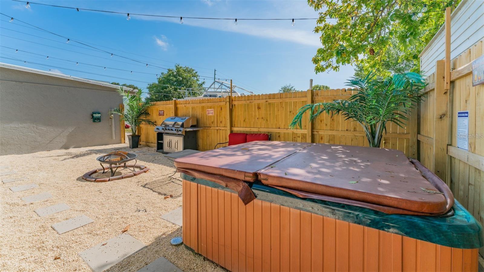 Image 21 of 35 For 1668 28th Avenue N