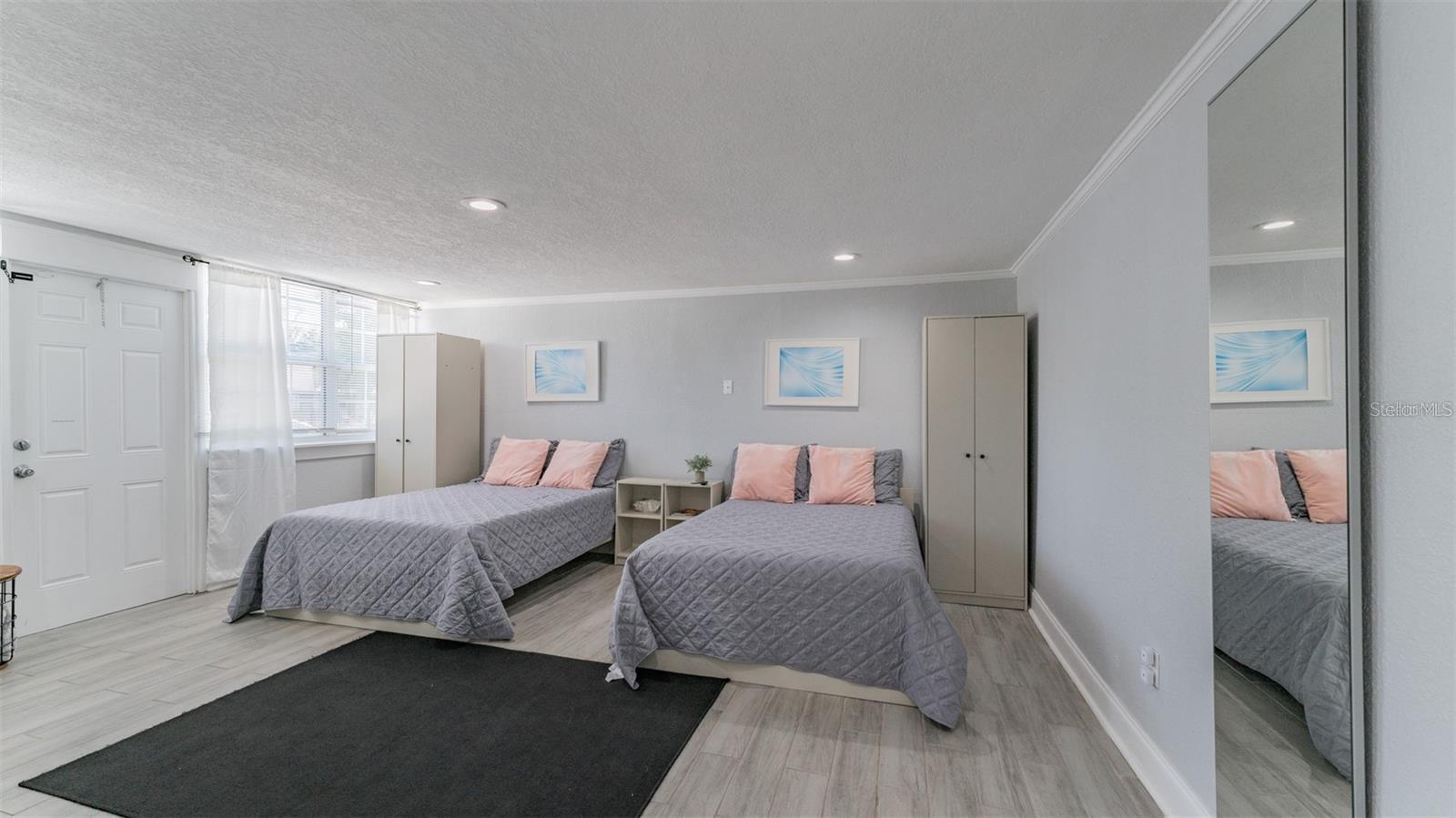 Image 4 of 35 For 1668 28th Avenue N