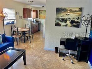 Image 5 of 9 For 3206 Azeele Street 220