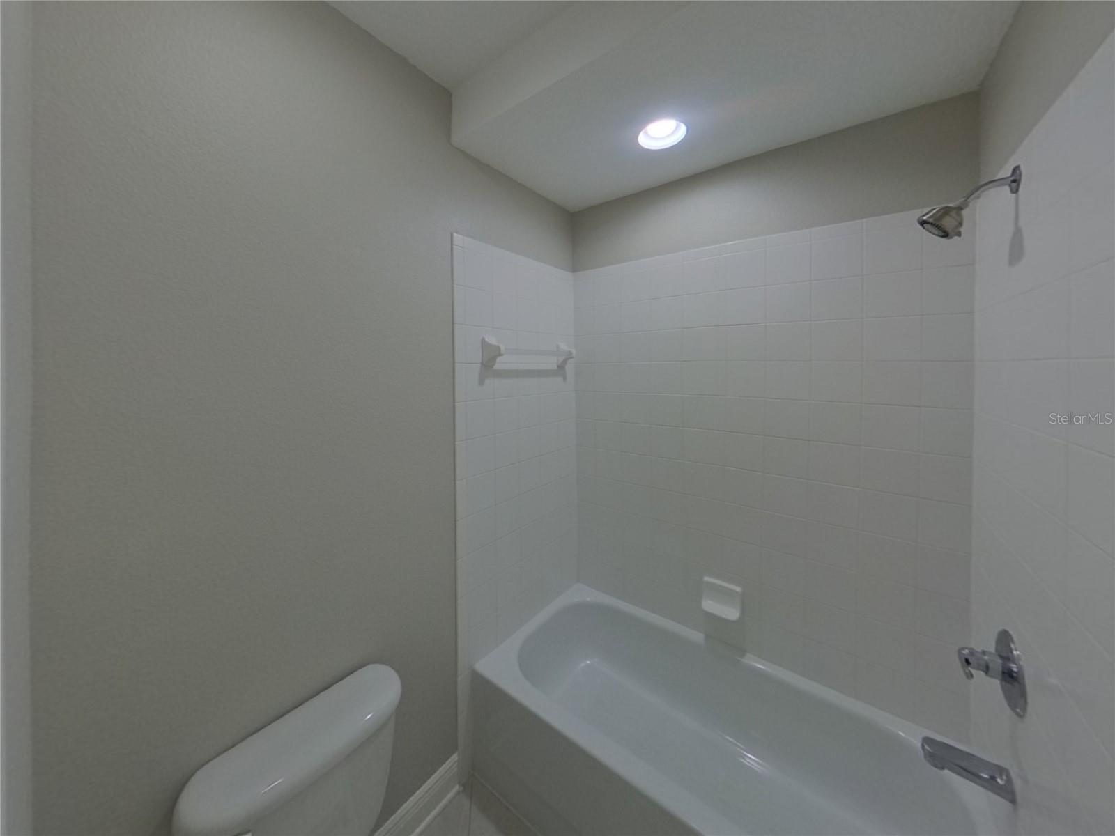 Image 18 of 22 For 7982 Camden Woods Drive