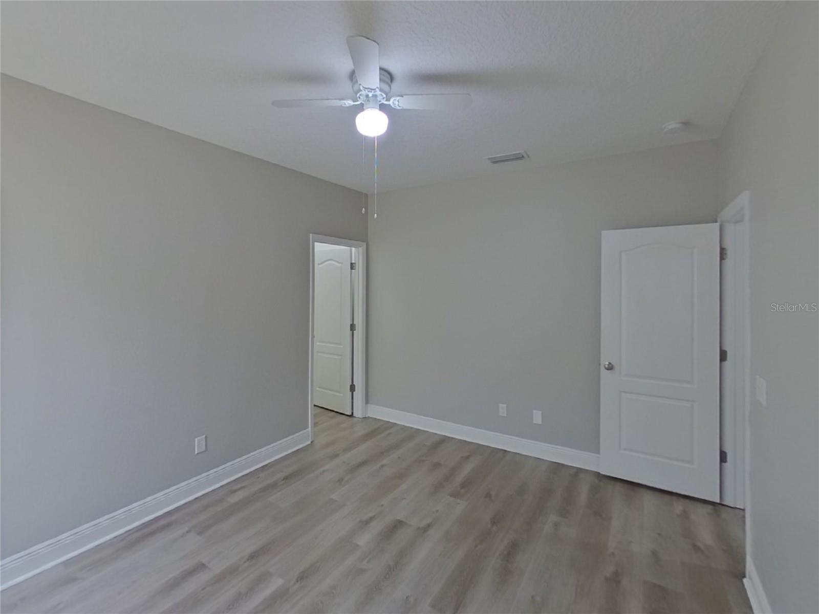 Image 6 of 22 For 7982 Camden Woods Drive