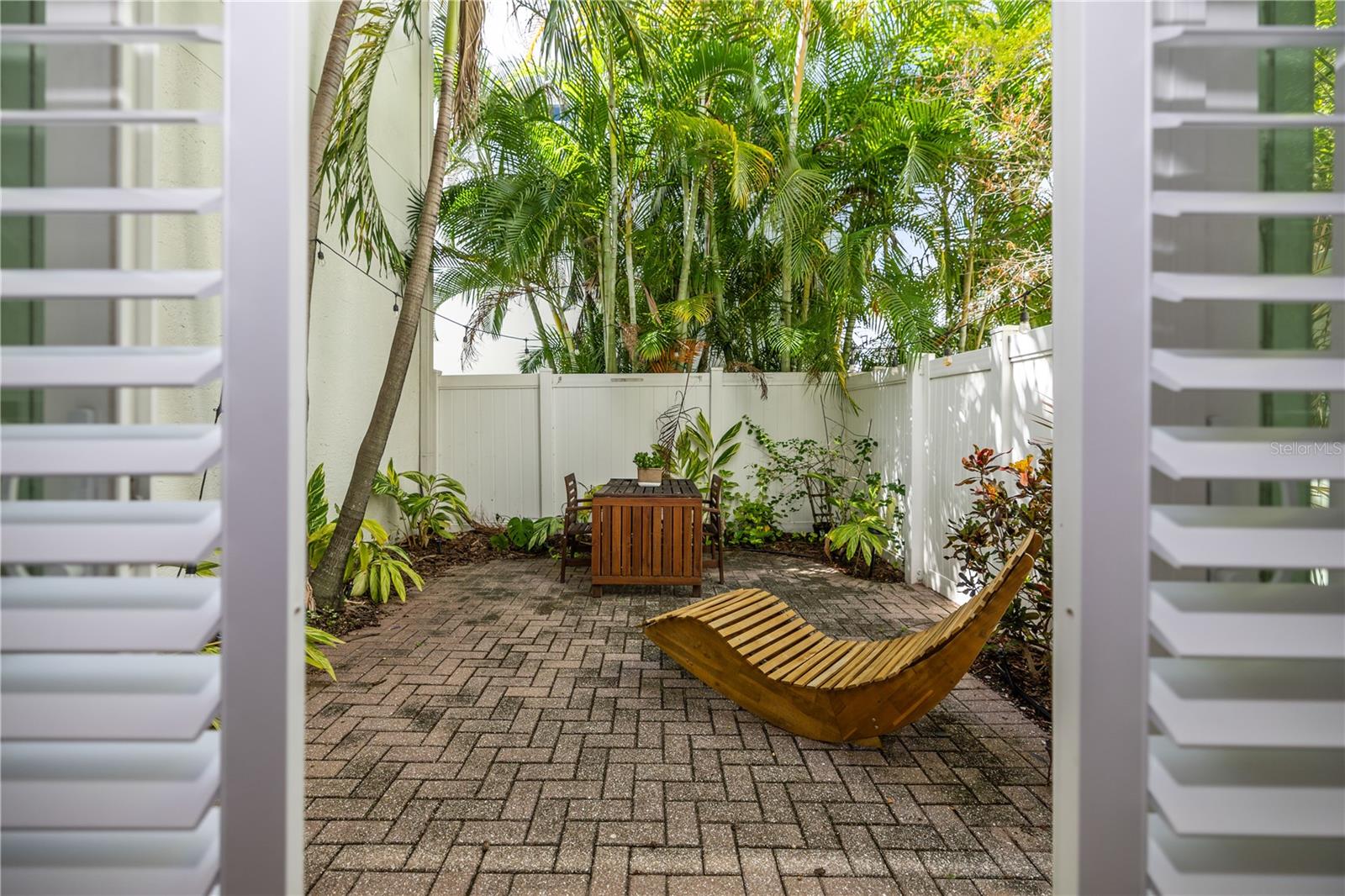Image 27 of 28 For 3102 El Prado Boulevard 2
