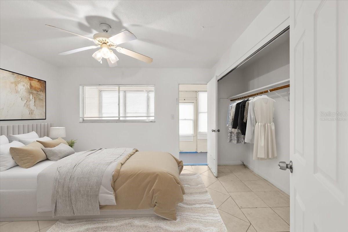 Image 4 of 22 For 2353 Shelley Street 5