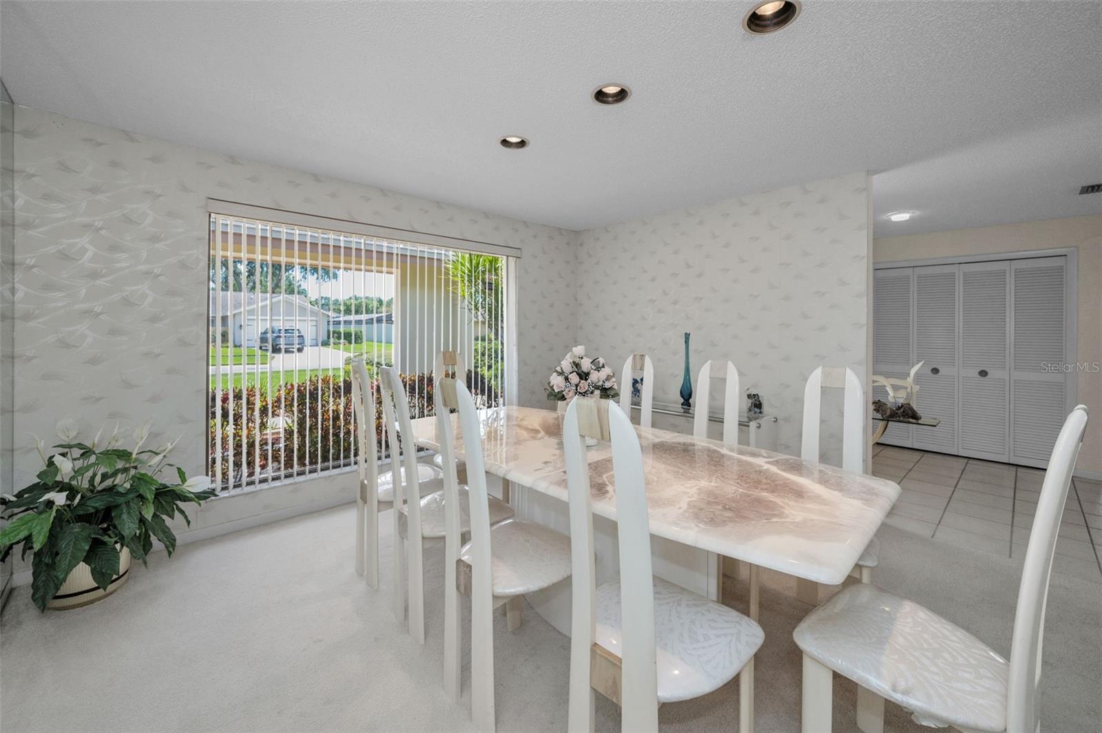 Listing photo id 8 for 3105 Wesson Way
