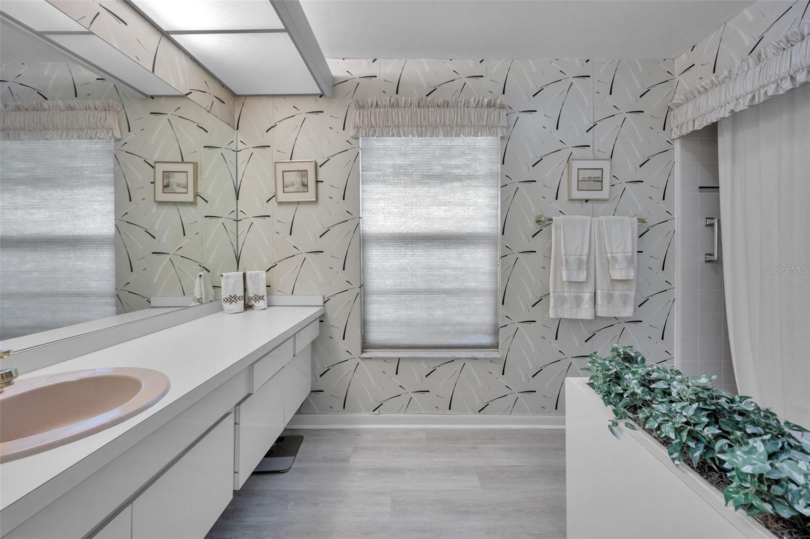 Listing photo id 18 for 3105 Wesson Way