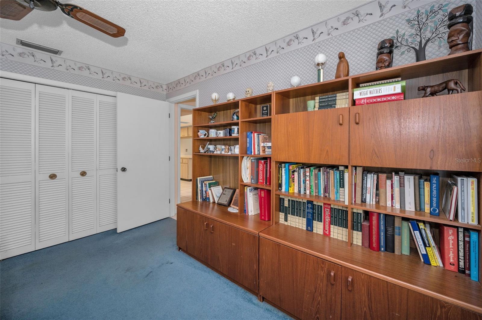 Listing photo id 21 for 3105 Wesson Way