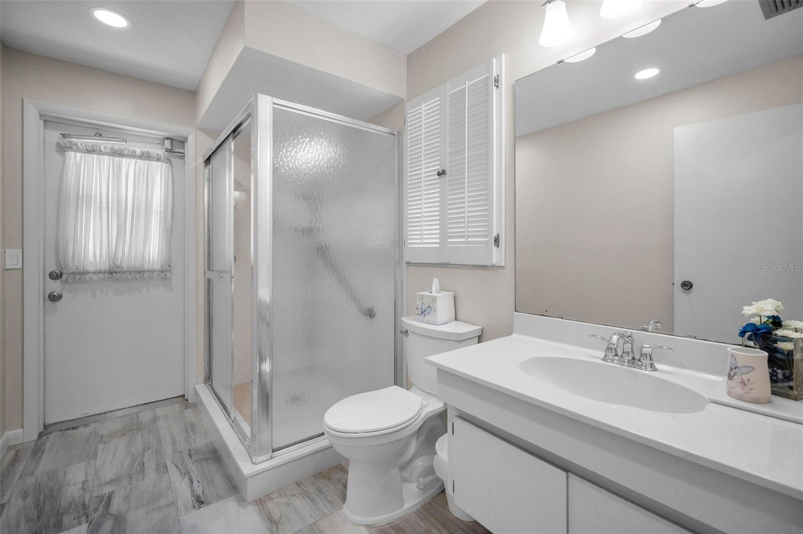 Listing photo id 24 for 3105 Wesson Way