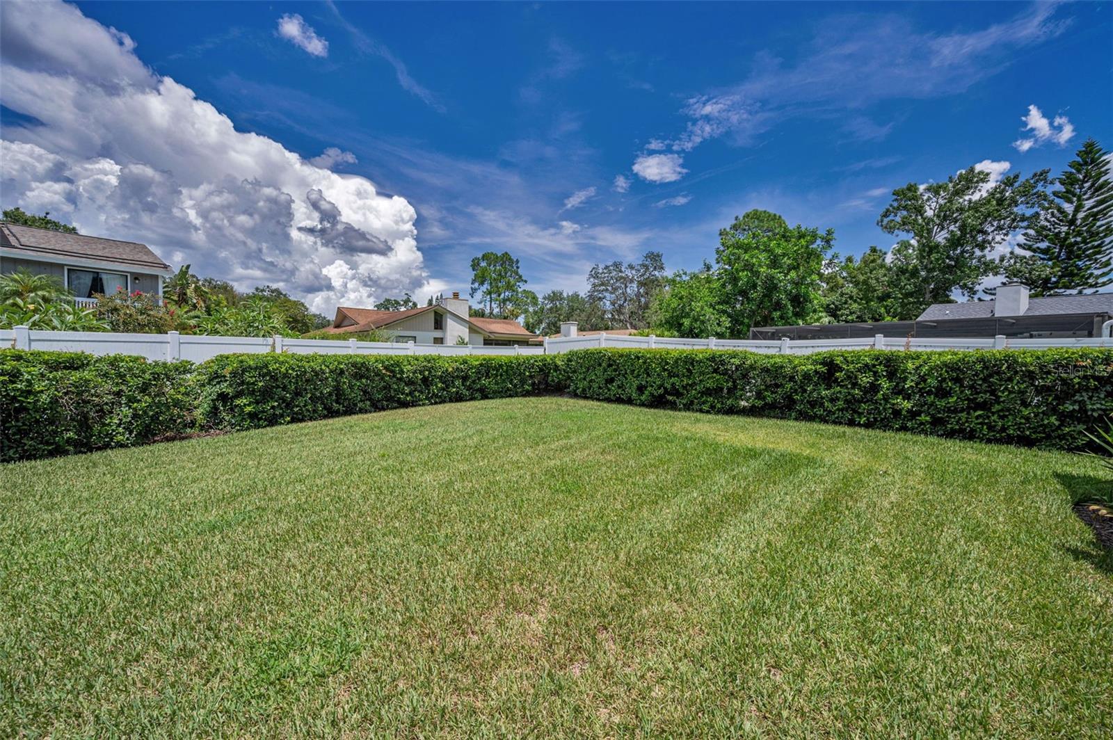 Listing photo id 32 for 3105 Wesson Way
