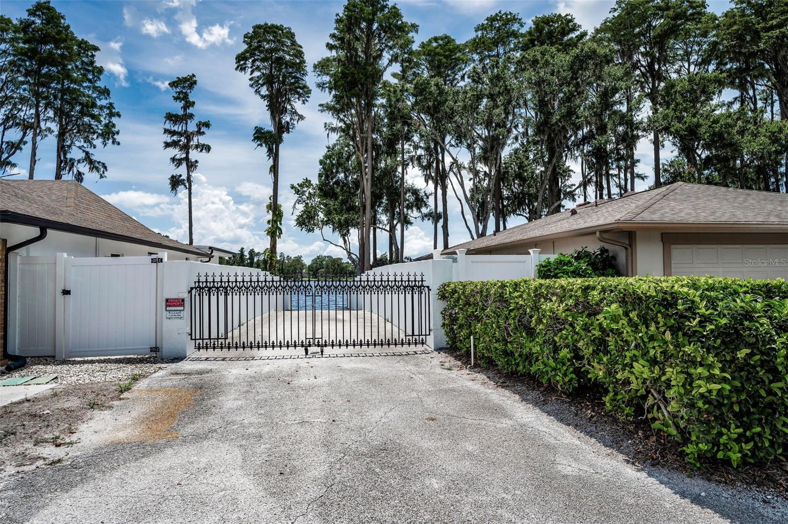 Listing photo id 37 for 3105 Wesson Way