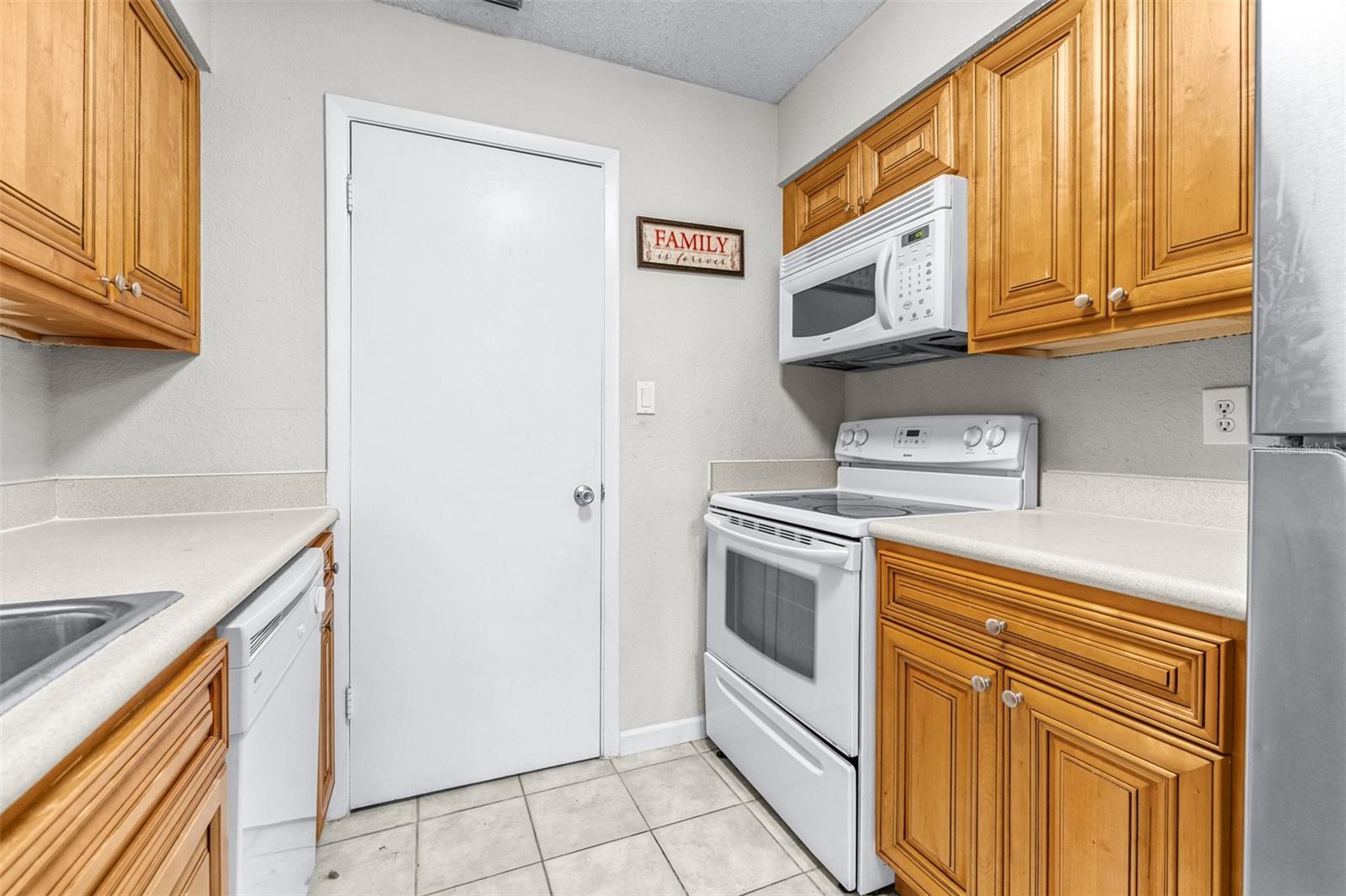 Image 12 of 29 For 13287 Arbor Pointe Circle 302