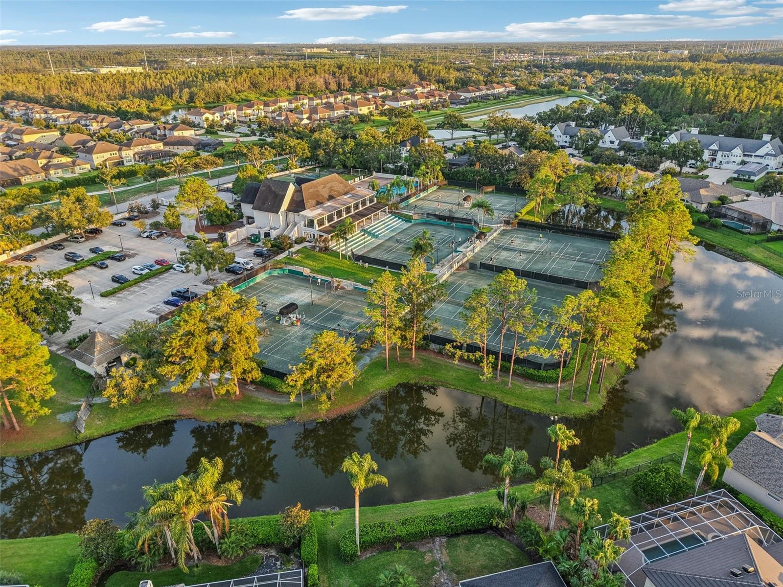 Image 37 of 41 For 18928 Place Marquette