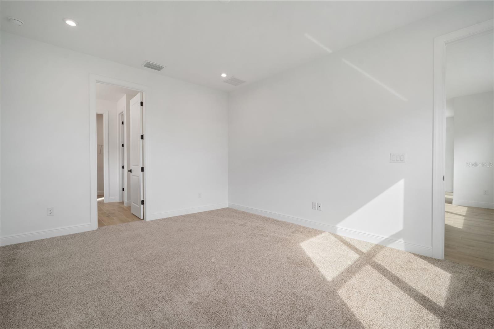 Image 18 of 27 For 2951 Stewart Creek Circle