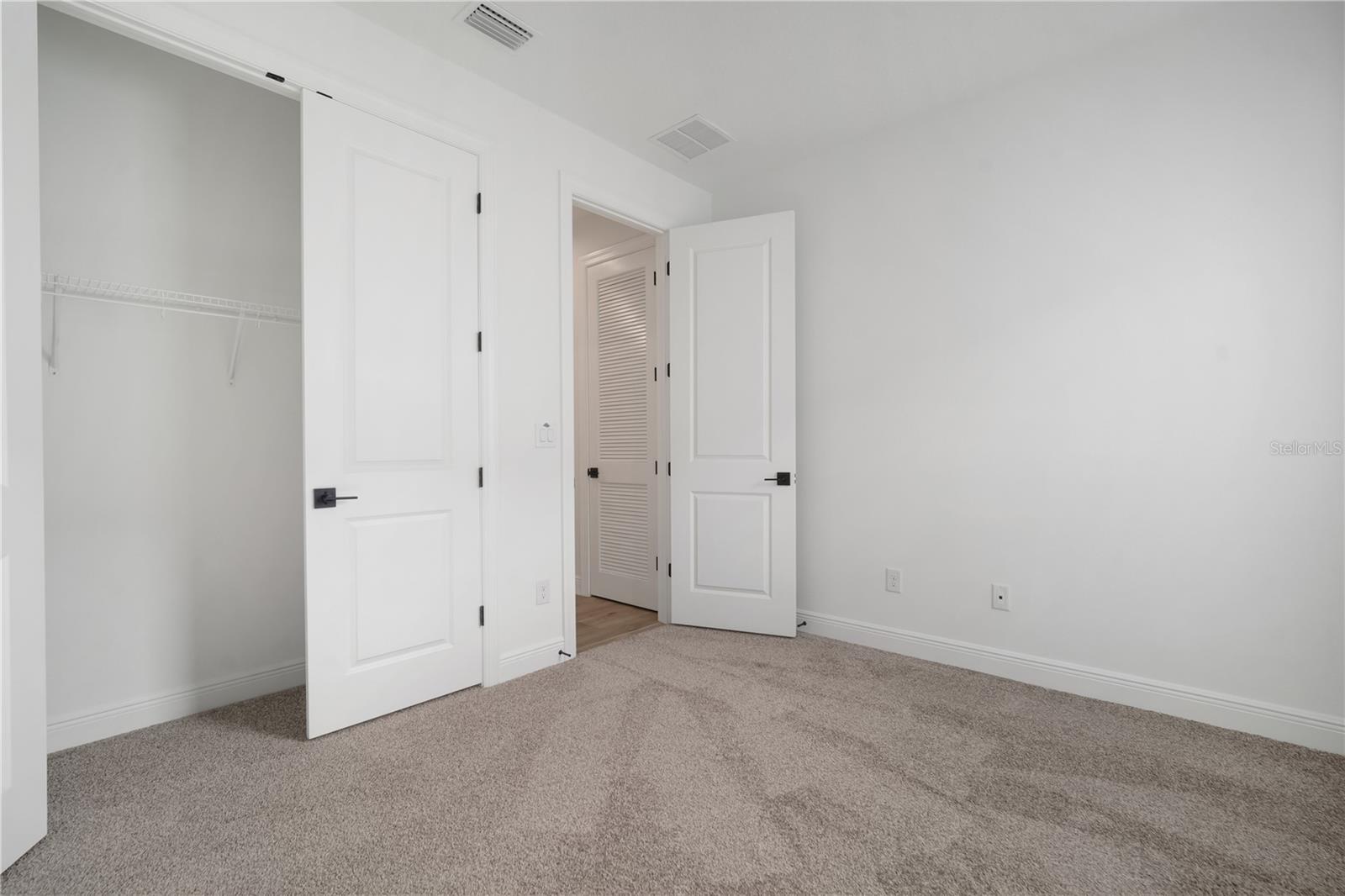 Image 19 of 27 For 2951 Stewart Creek Circle