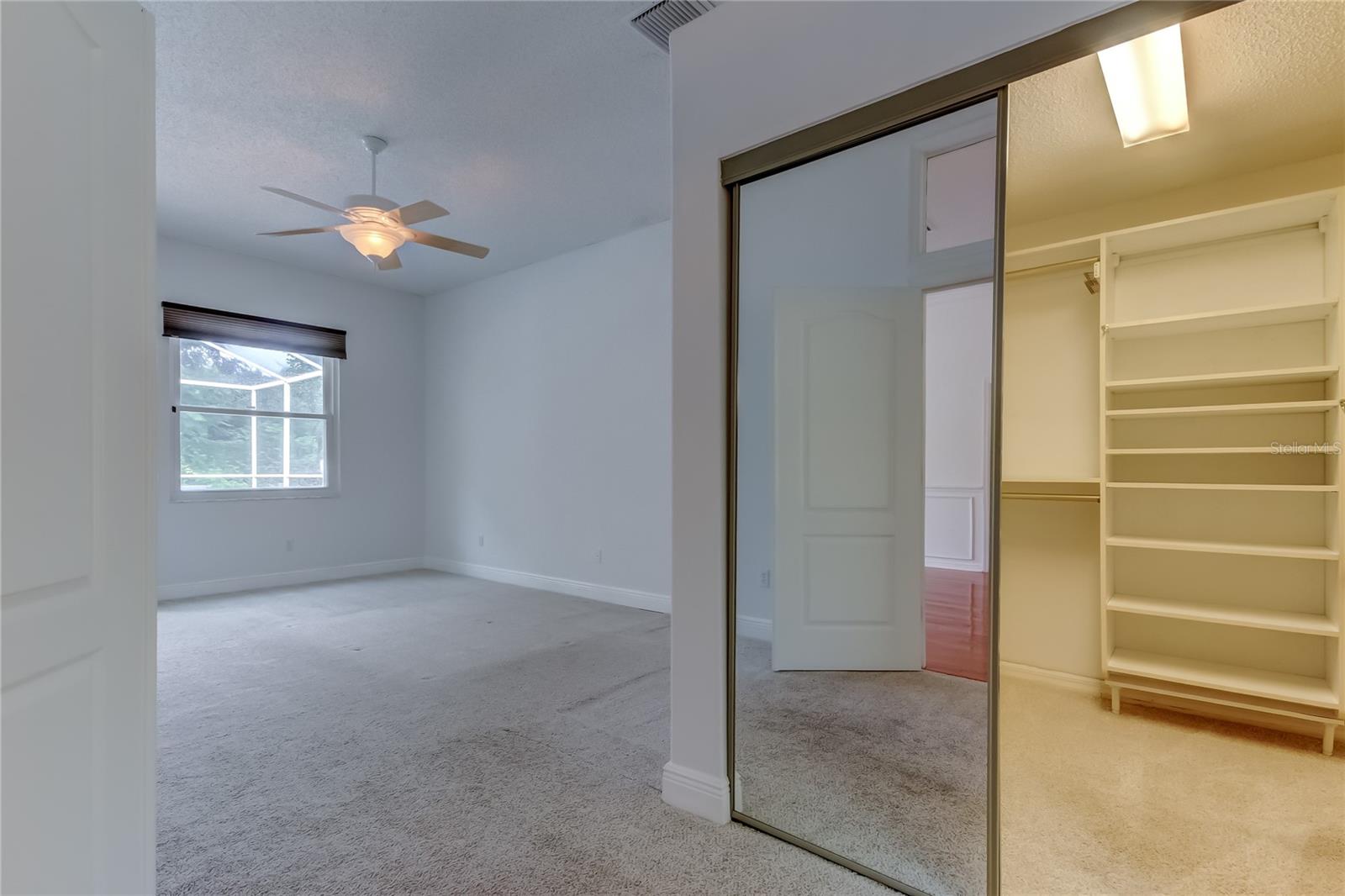 Listing photo id 26 for 2379 Azalea Drive