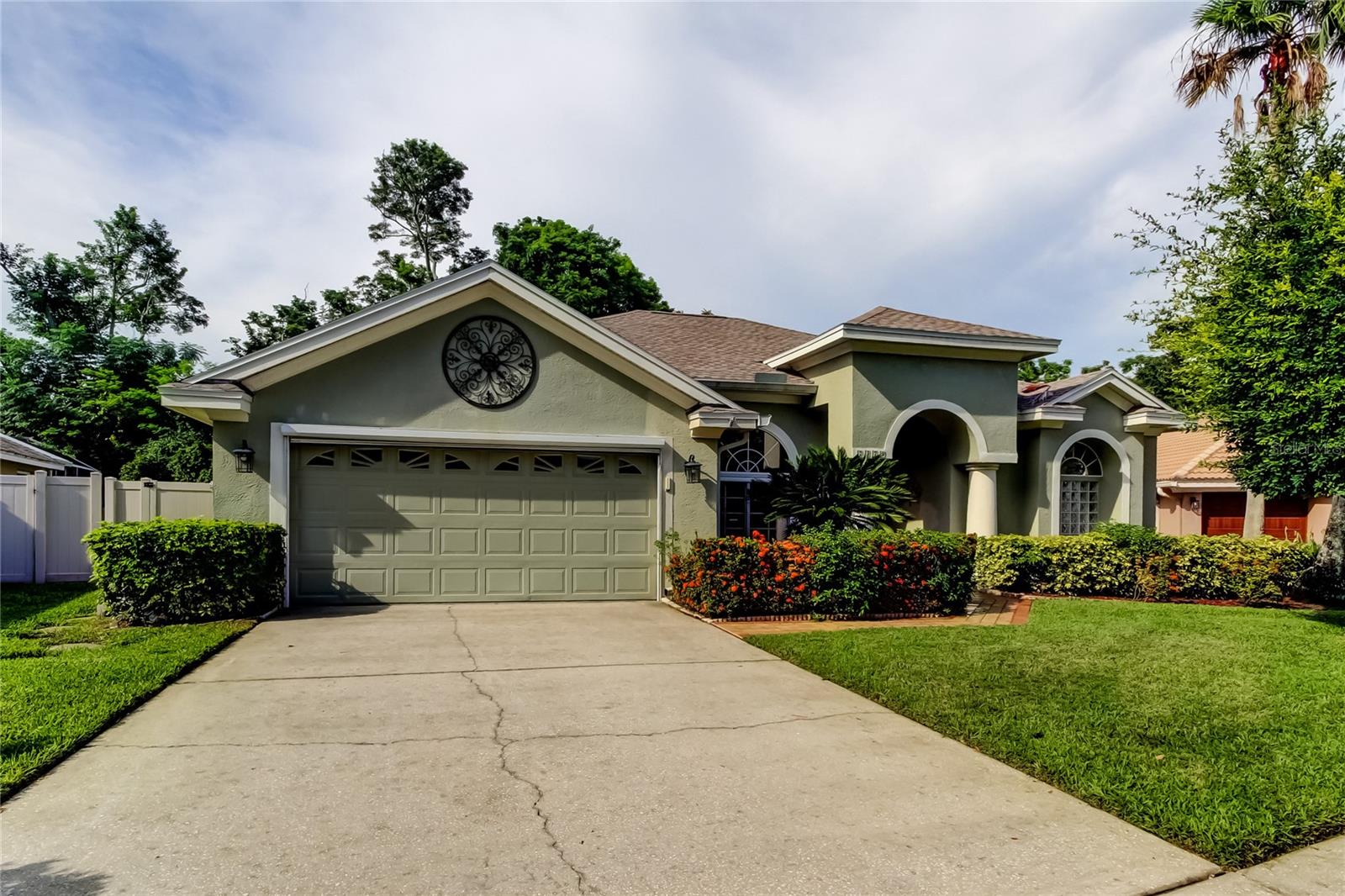 Listing photo id 68 for 2379 Azalea Drive