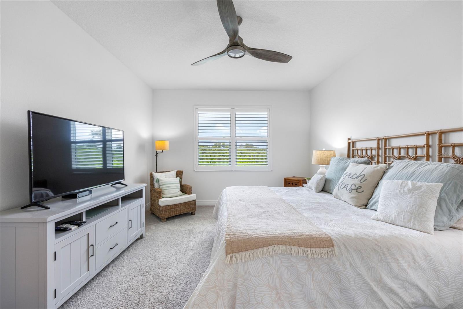 Image 12 of 25 For 10720 Klee Avenue