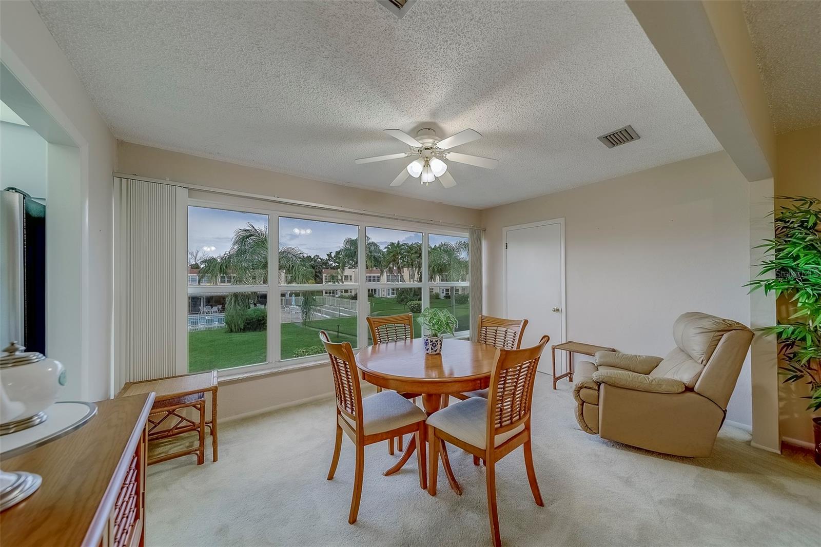 Image 10 of 45 For 206 Dogwood Circle