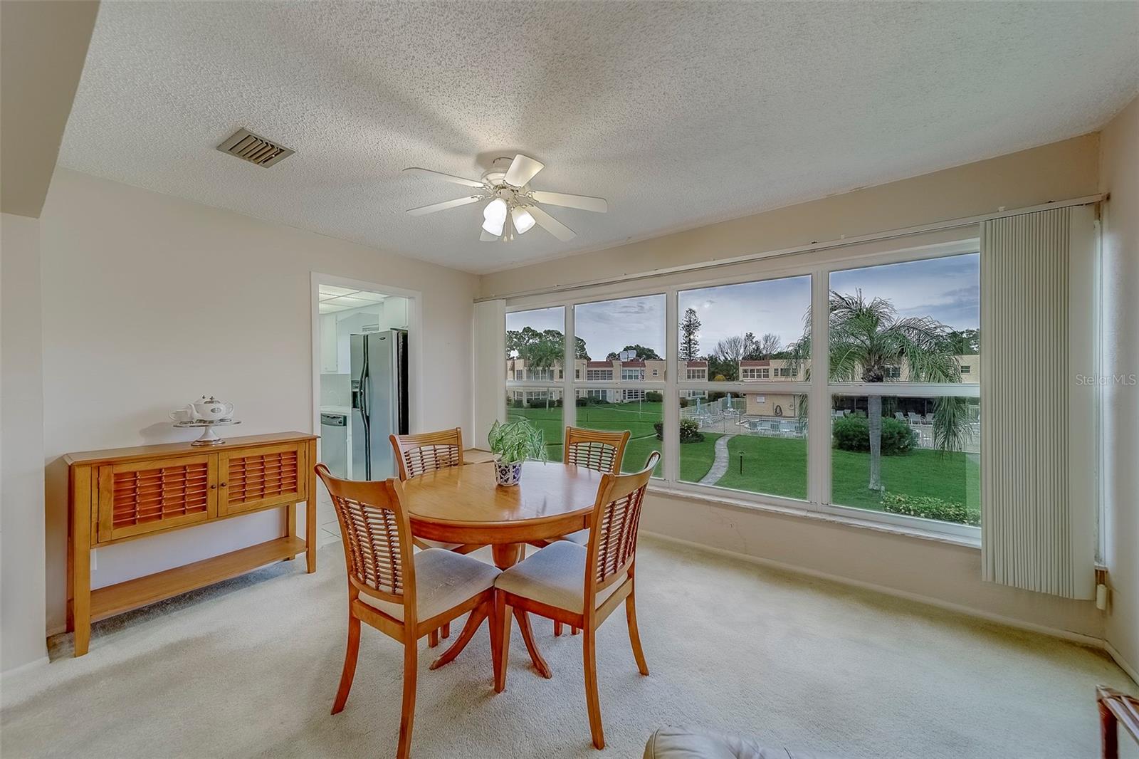 Image 3 of 45 For 206 Dogwood Circle