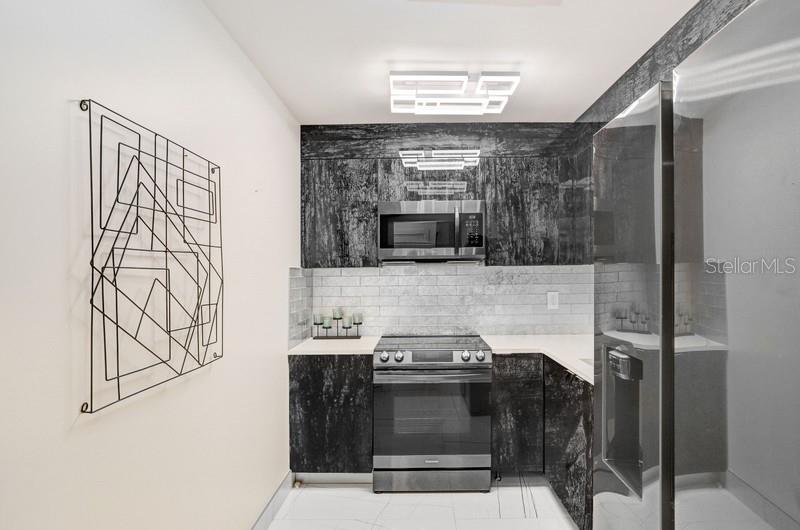 Image 9 of 14 For 4607 W Fig Street 104