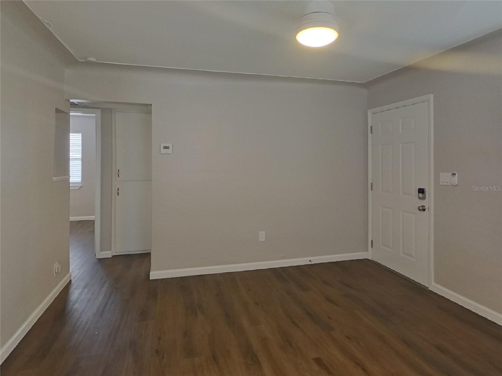 Image 3 of 12 For 3937 Dartmouth Avenue N