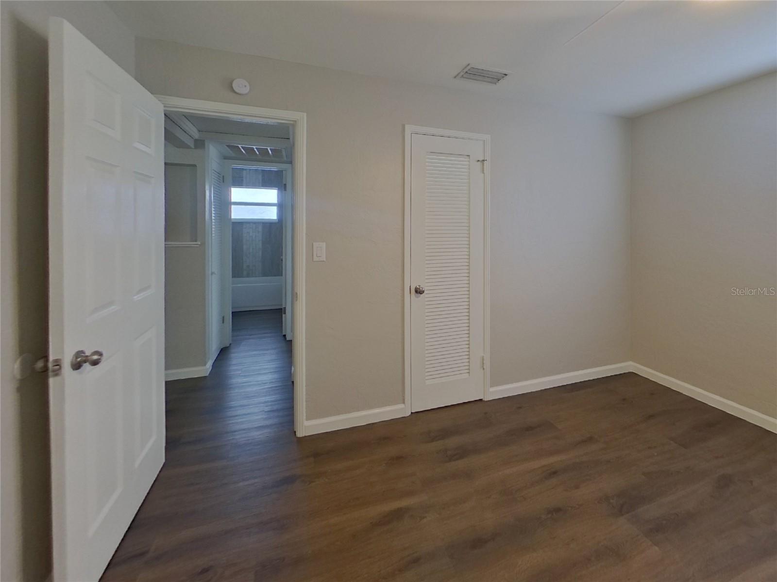 Image 9 of 12 For 3937 Dartmouth Avenue N