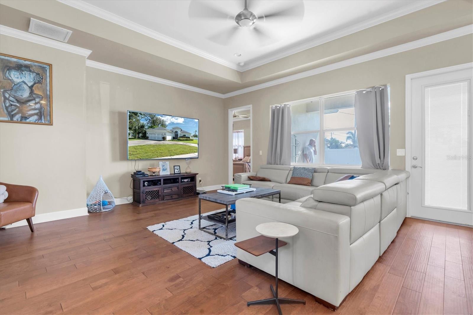 Image 12 of 31 For 8591 Forsyth Drive