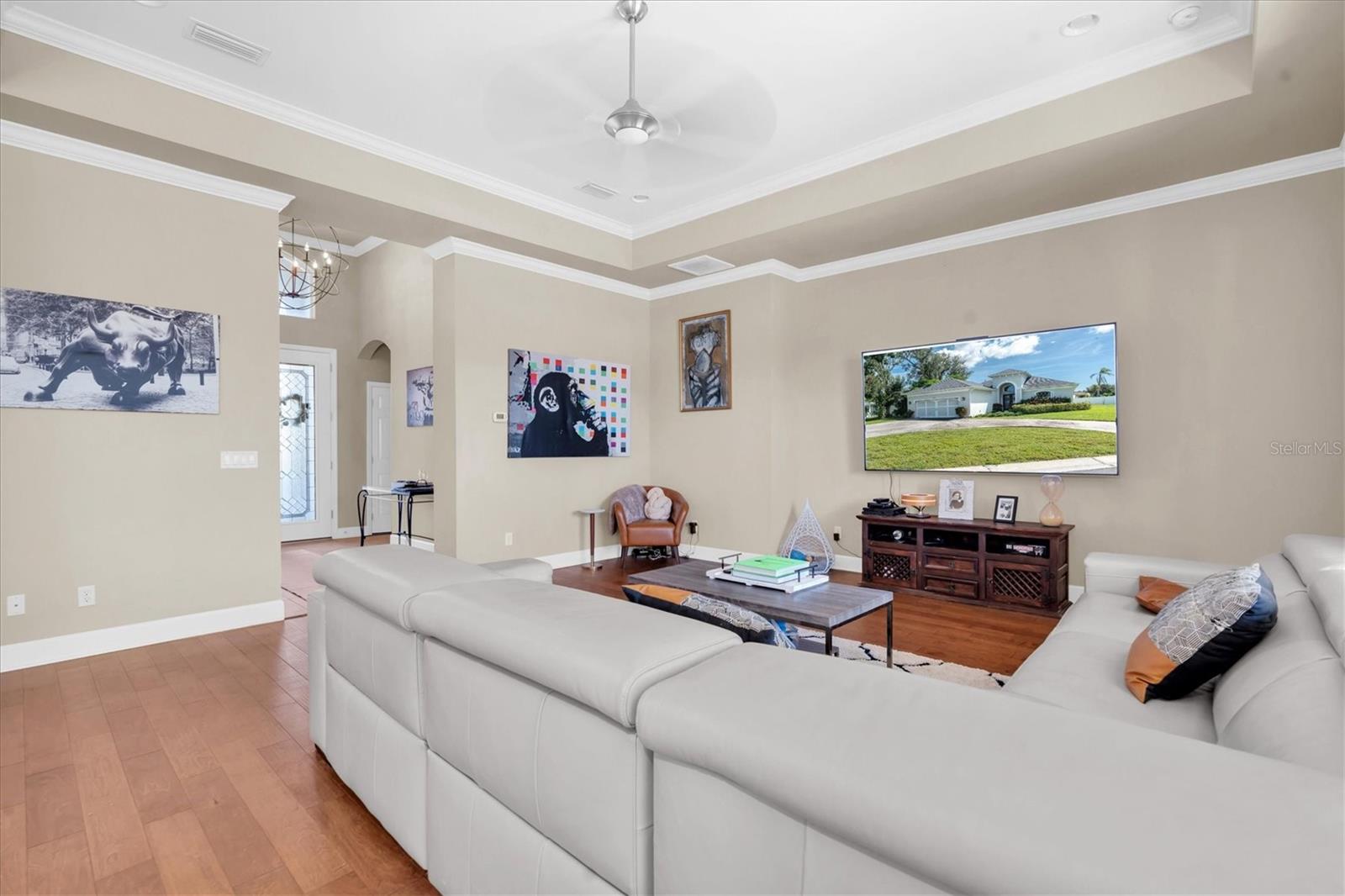 Image 13 of 31 For 8591 Forsyth Drive