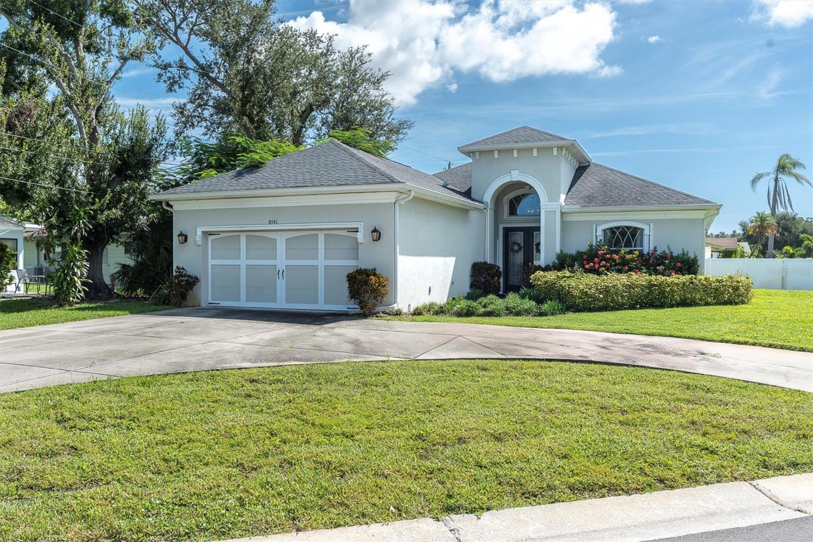 Image 2 of 31 For 8591 Forsyth Drive