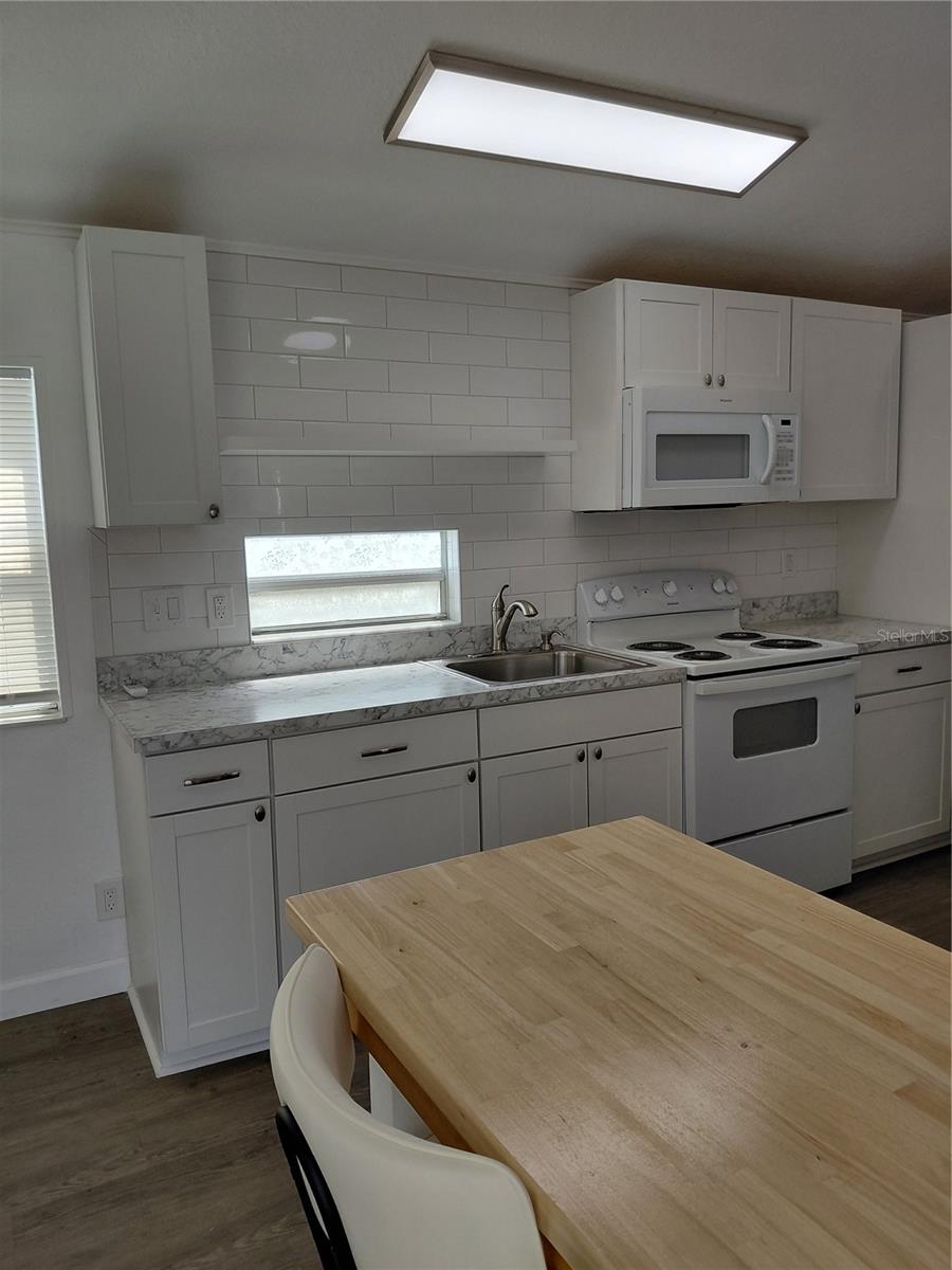 Image 3 of 14 For 6720 Park Boulevard N 1