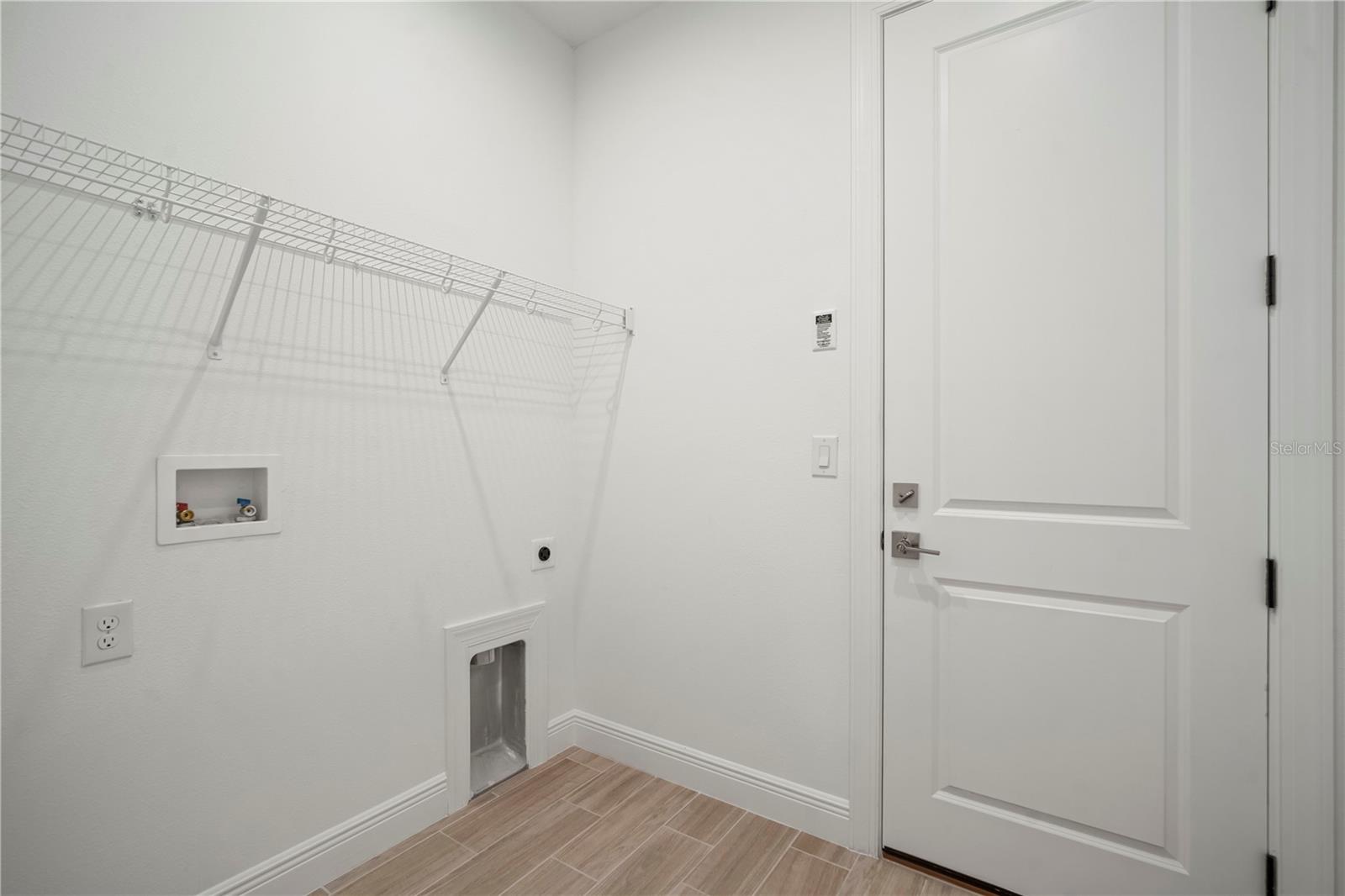 Image 18 of 24 For 2949 Stewart Creek Circle