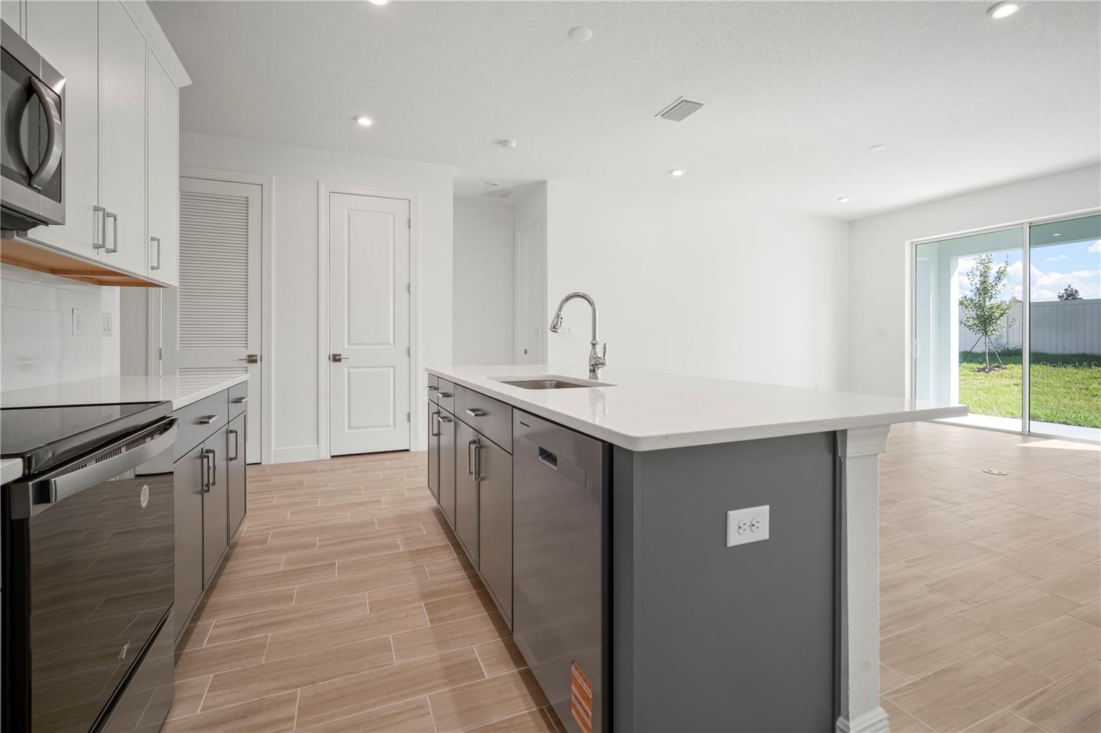 Image 3 of 24 For 2949 Stewart Creek Circle