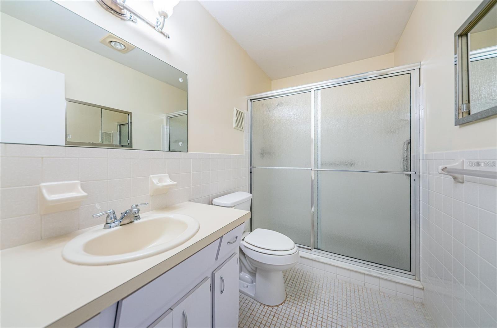 Image 14 of 52 For 2295 Americus Boulevard E 29