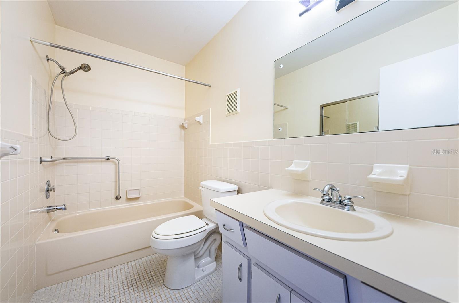 Image 15 of 52 For 2295 Americus Boulevard E 29