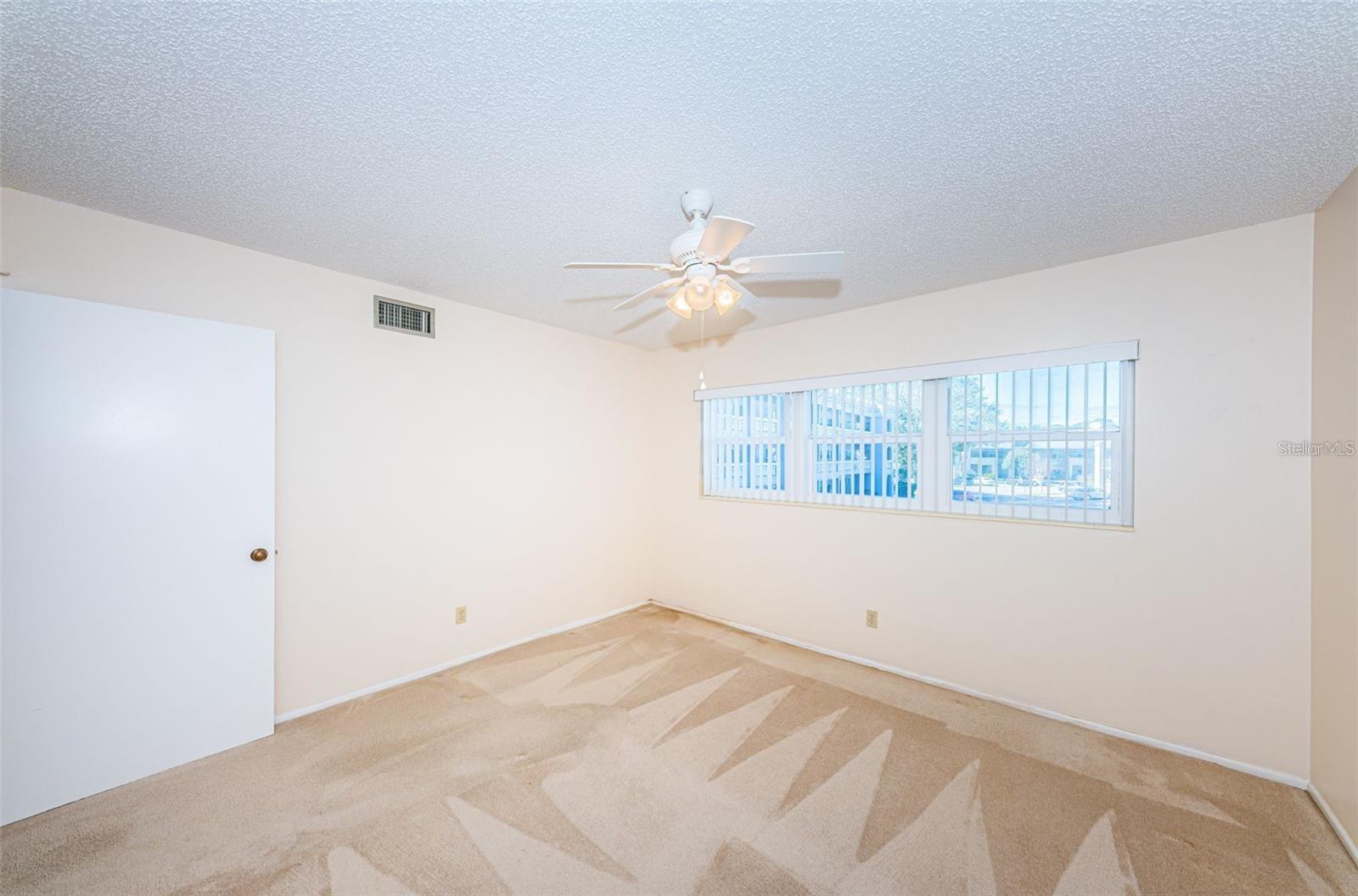 Image 19 of 52 For 2295 Americus Boulevard E 29