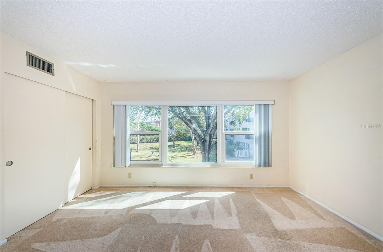 Image 21 of 52 For 2295 Americus Boulevard E 29